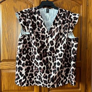 Shein Curve Leopard Top 1XL